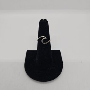 sterling silver wave ring size 5.5